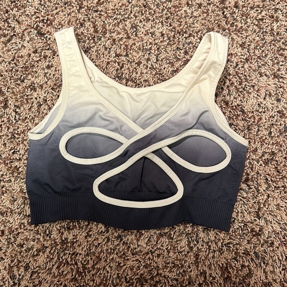 Brooke Taylor matching work out set - yoga - Picture 2 of 3